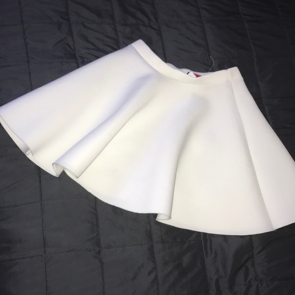 A white skirt